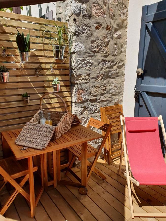 Une Nuit A Bali - Appartement Cocooning Solliès-Toucas Екстериор снимка